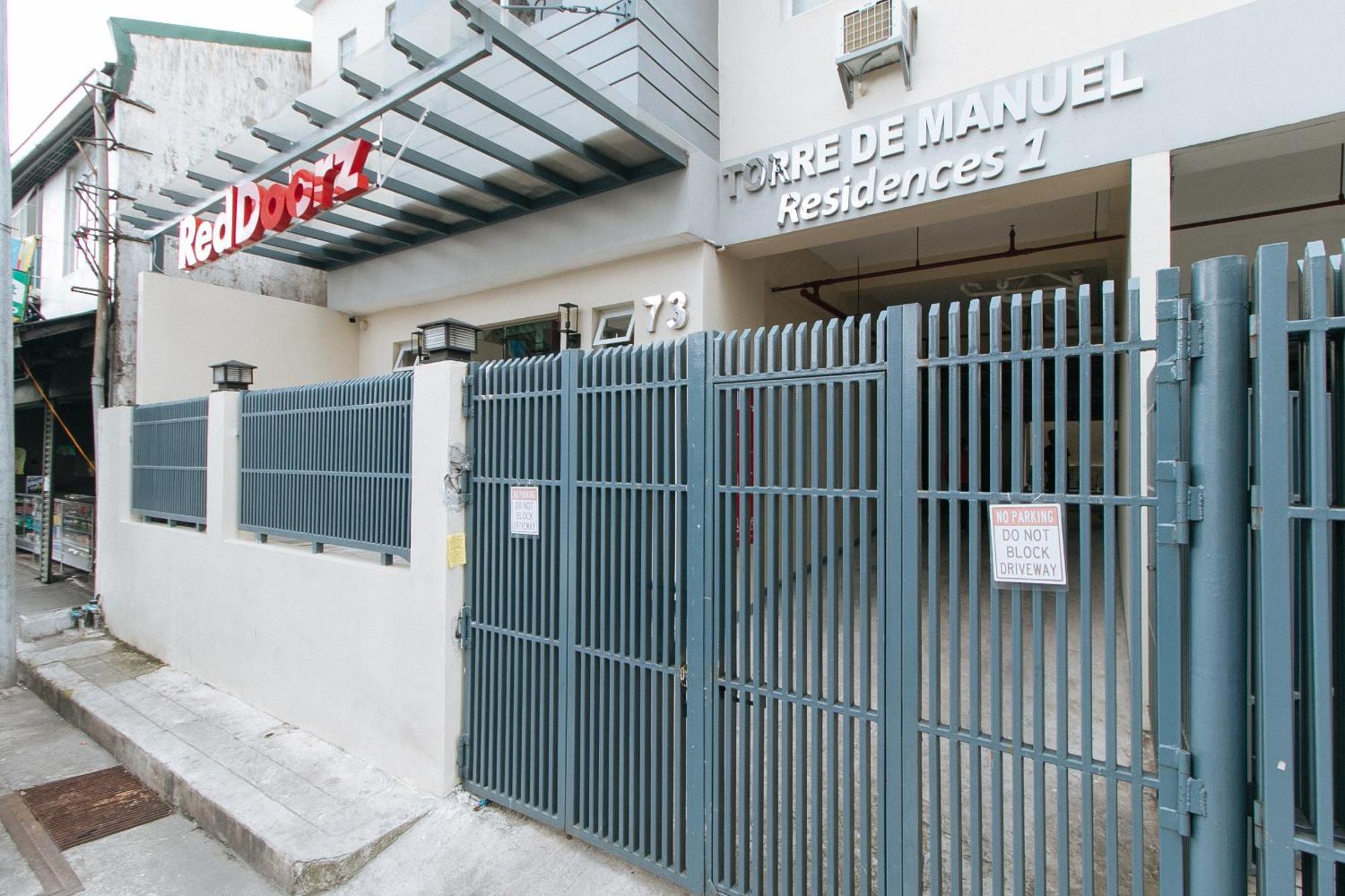 Reddoorz Plus @ Torre De Manuel Residences 1 Quezon City Εξωτερικό φωτογραφία